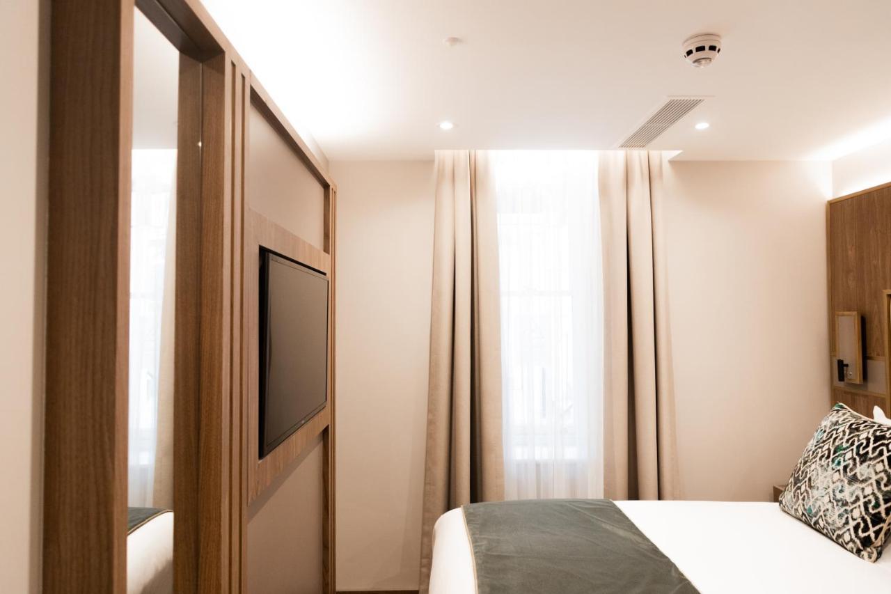 Hotel Merit Kensington
