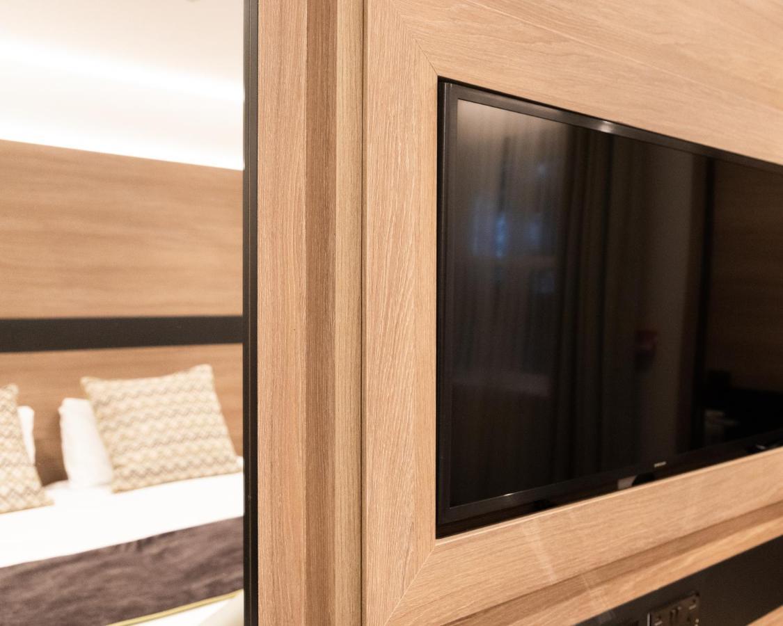 Merit Kensington 4* London