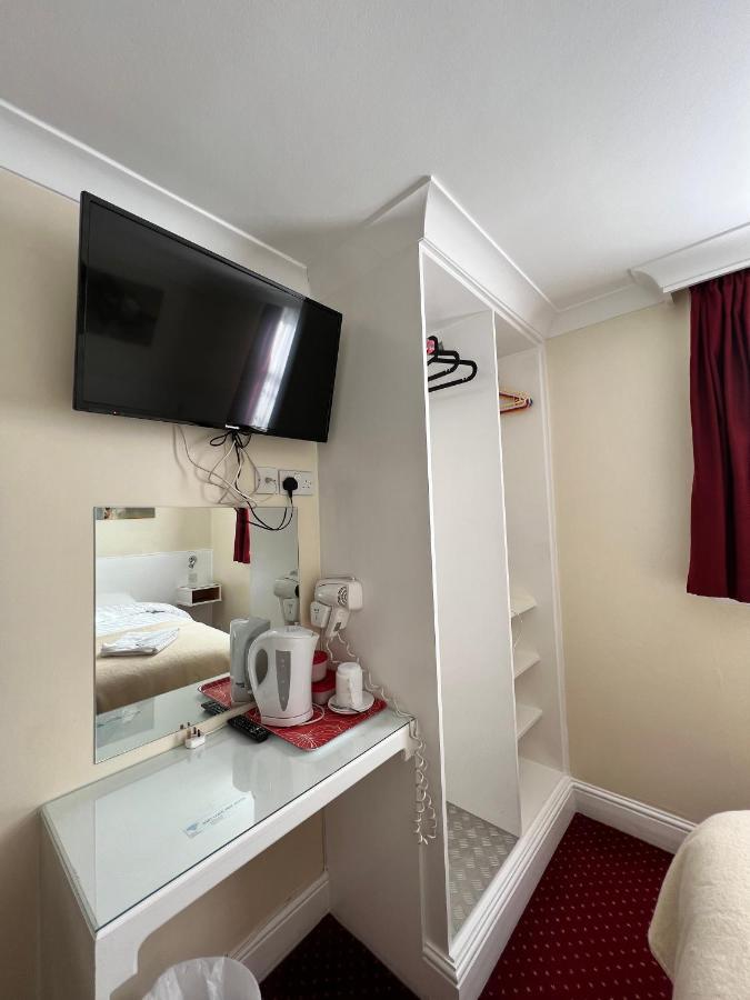Hotel Melbourne House
