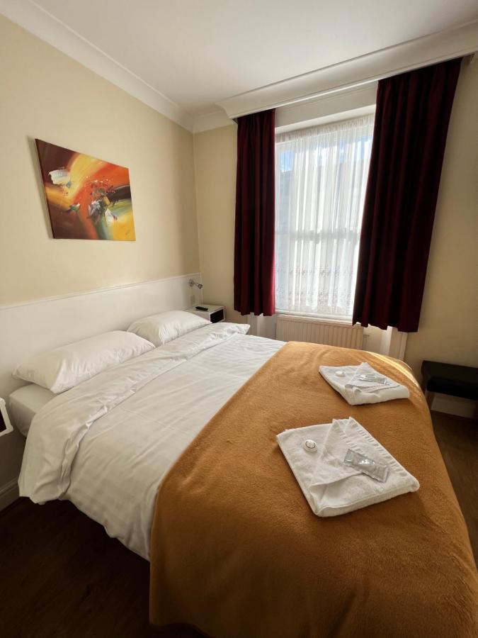 Melbourne House Hotel London