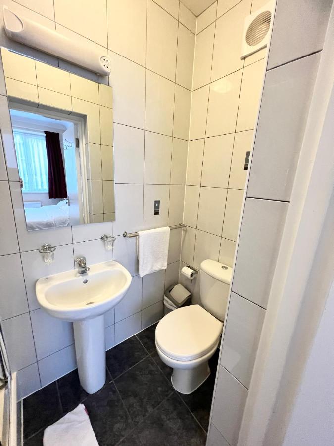 Hotel Melbourne House 3*