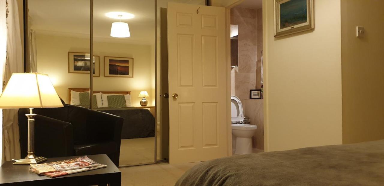Double With Bathroom In - Vauxhall Privatunterkunft London