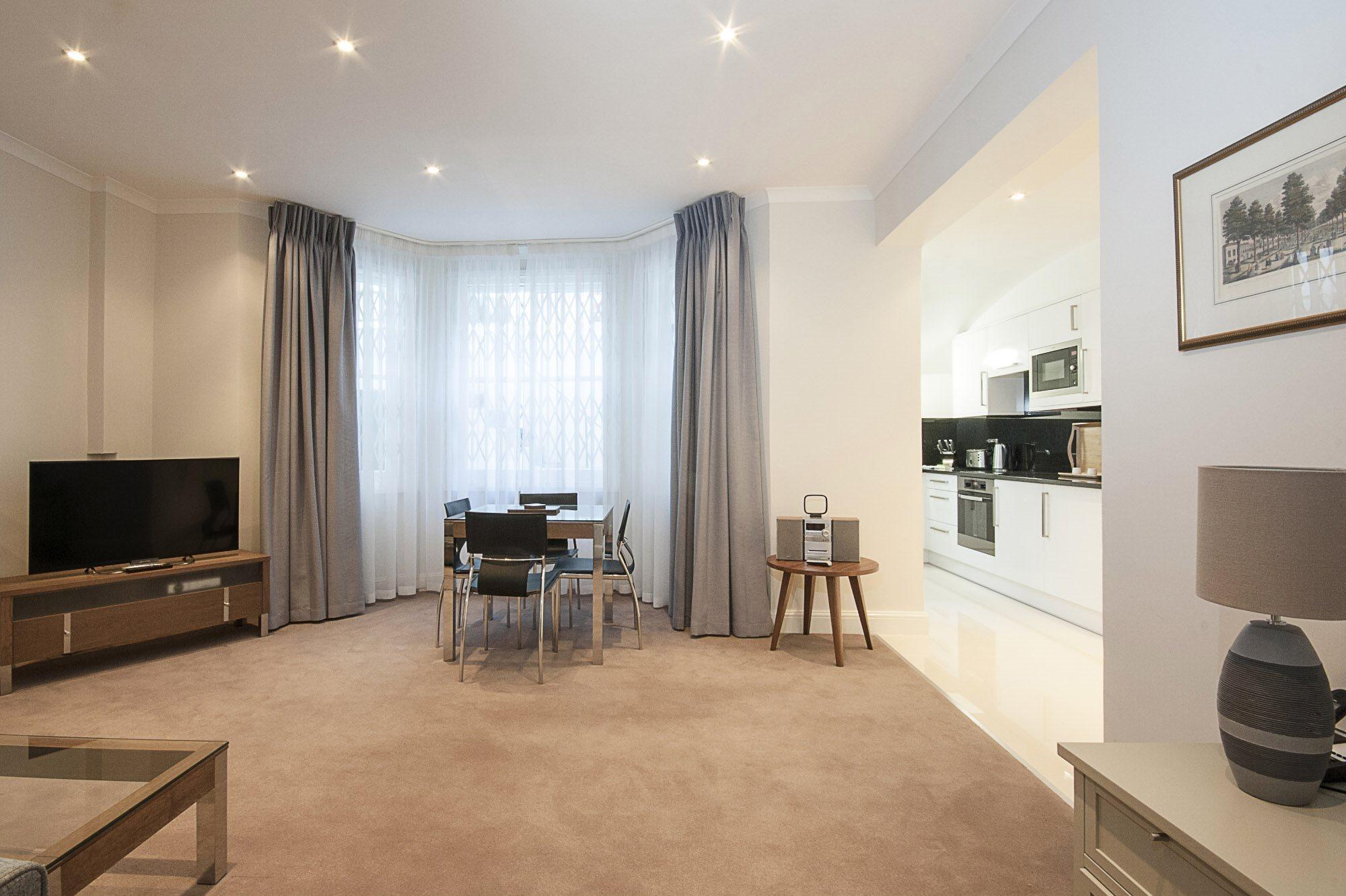 Apartahotel Manson Place 4*