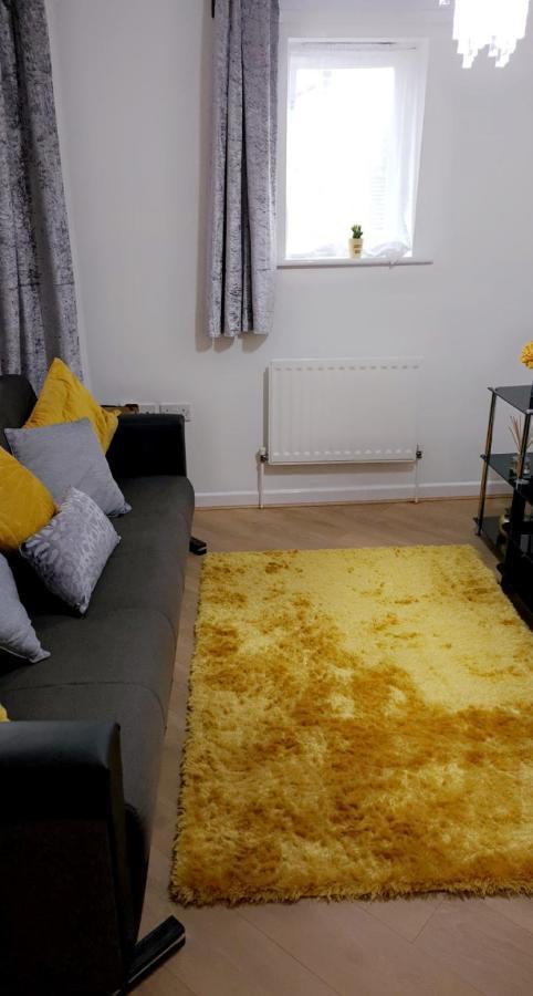 1 Bed Apartment, Peckham Rye Apartment *