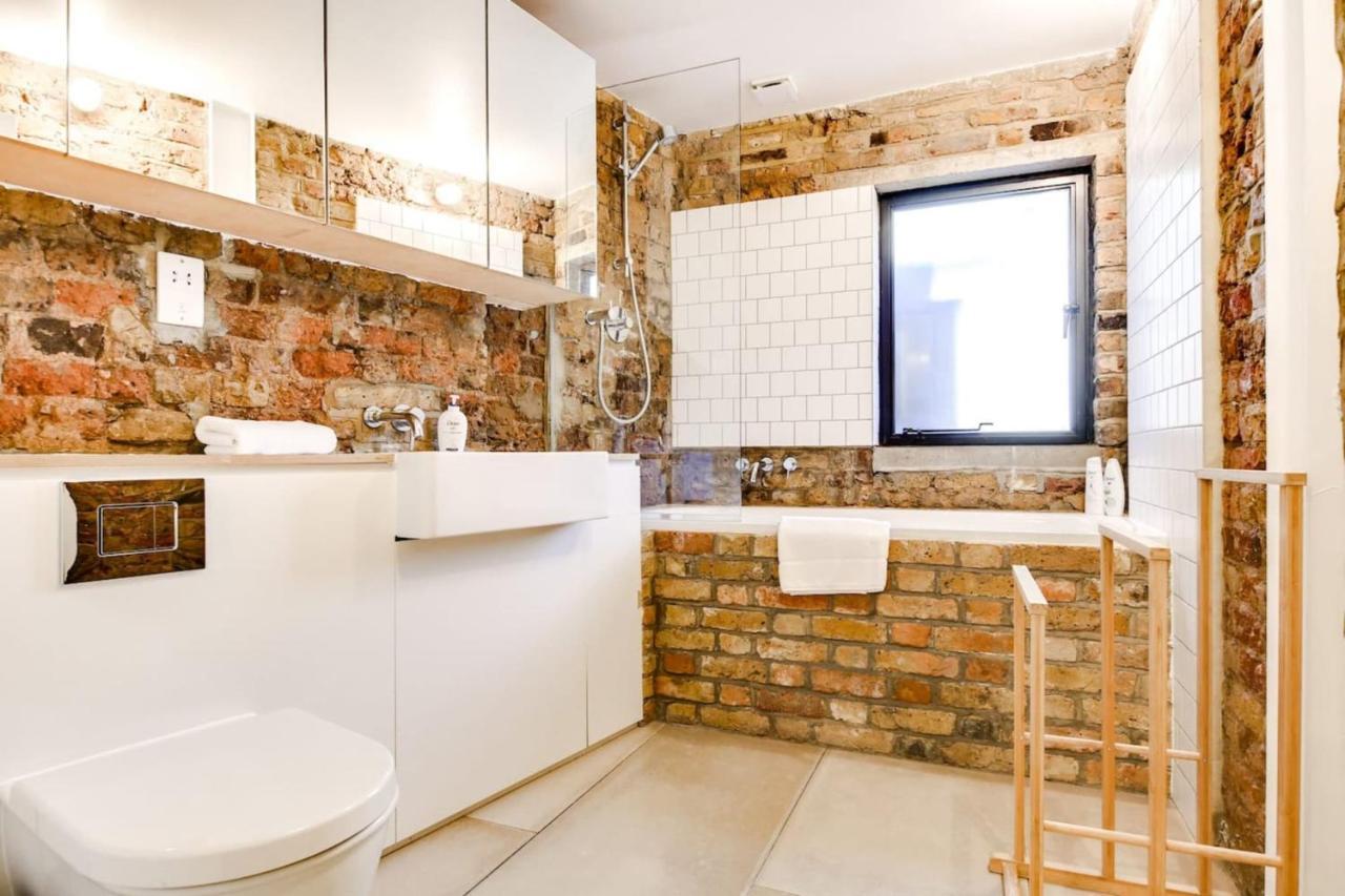 Apartment Stylish Bright W Private Garden