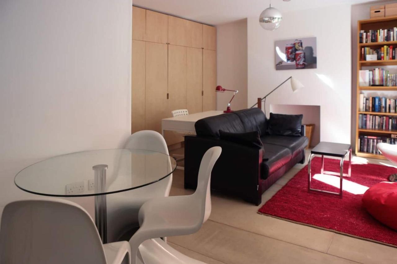 Apartment Stylish Bright W Private Garden