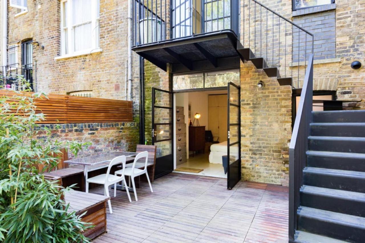 Stylish Bright W Private Garden Apartment