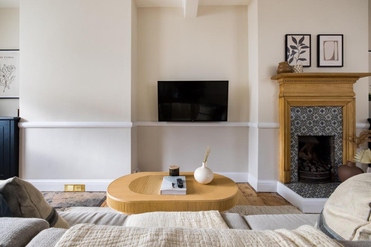 The Bridge Escape - Stylish 2bdr House In The Heart Of Apartment