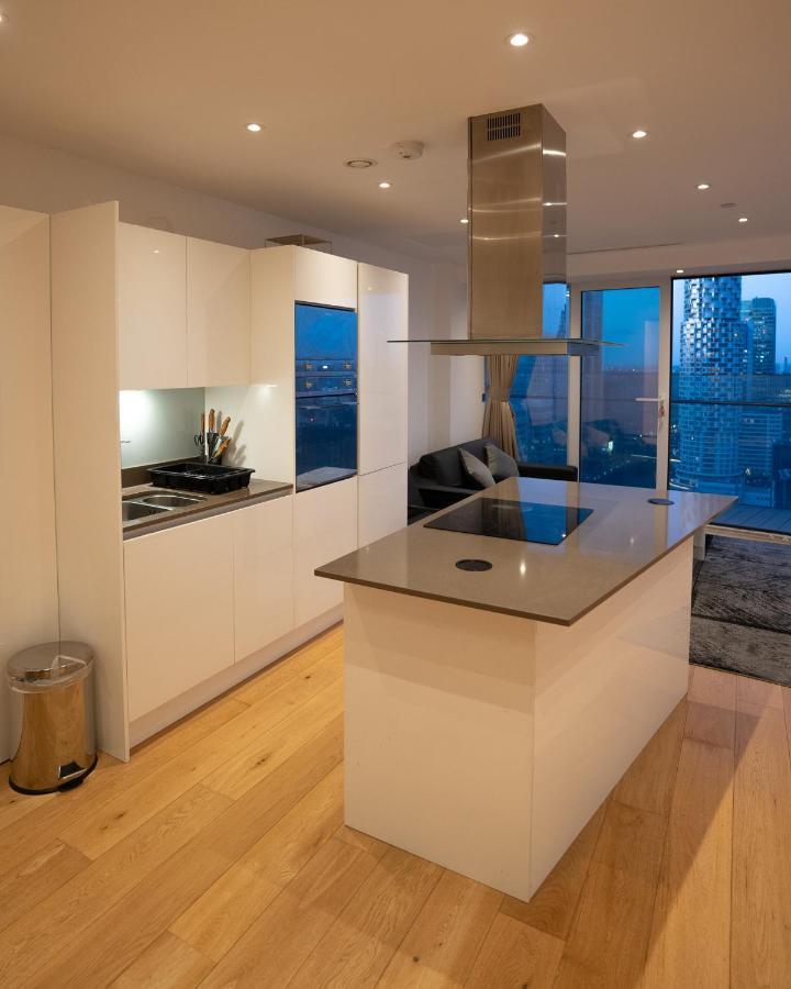Canary Wharf Luxury Apartment With Panoramic Views London