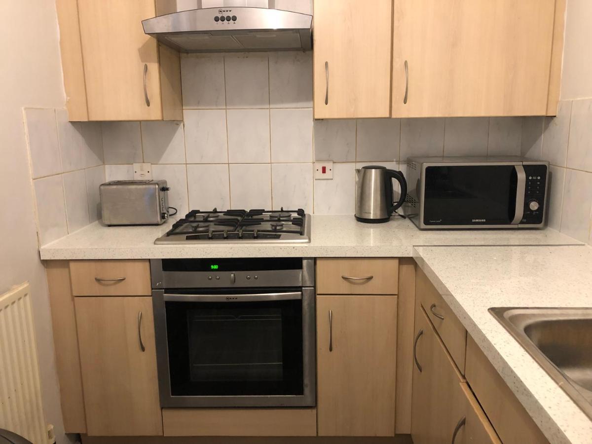 Apartment Thames View & Free Parking - Perfect Long Workers Only London