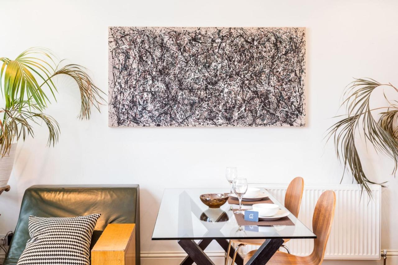 Bright And Spacious Notting Hill Nest London