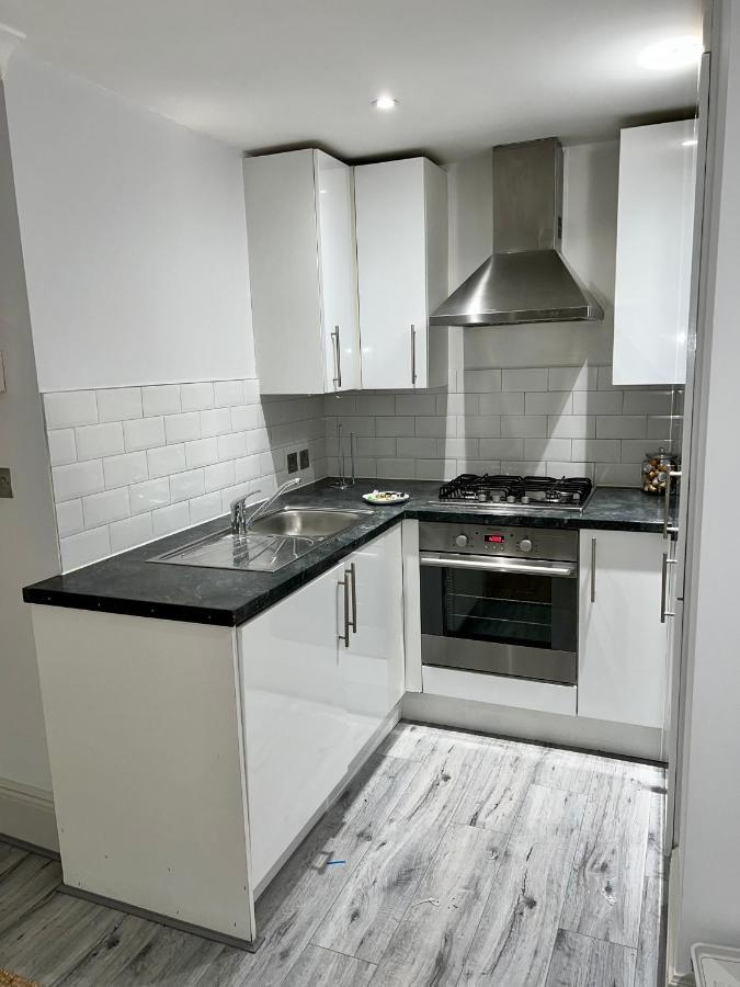 Regents Park 2 Bed Town House *
