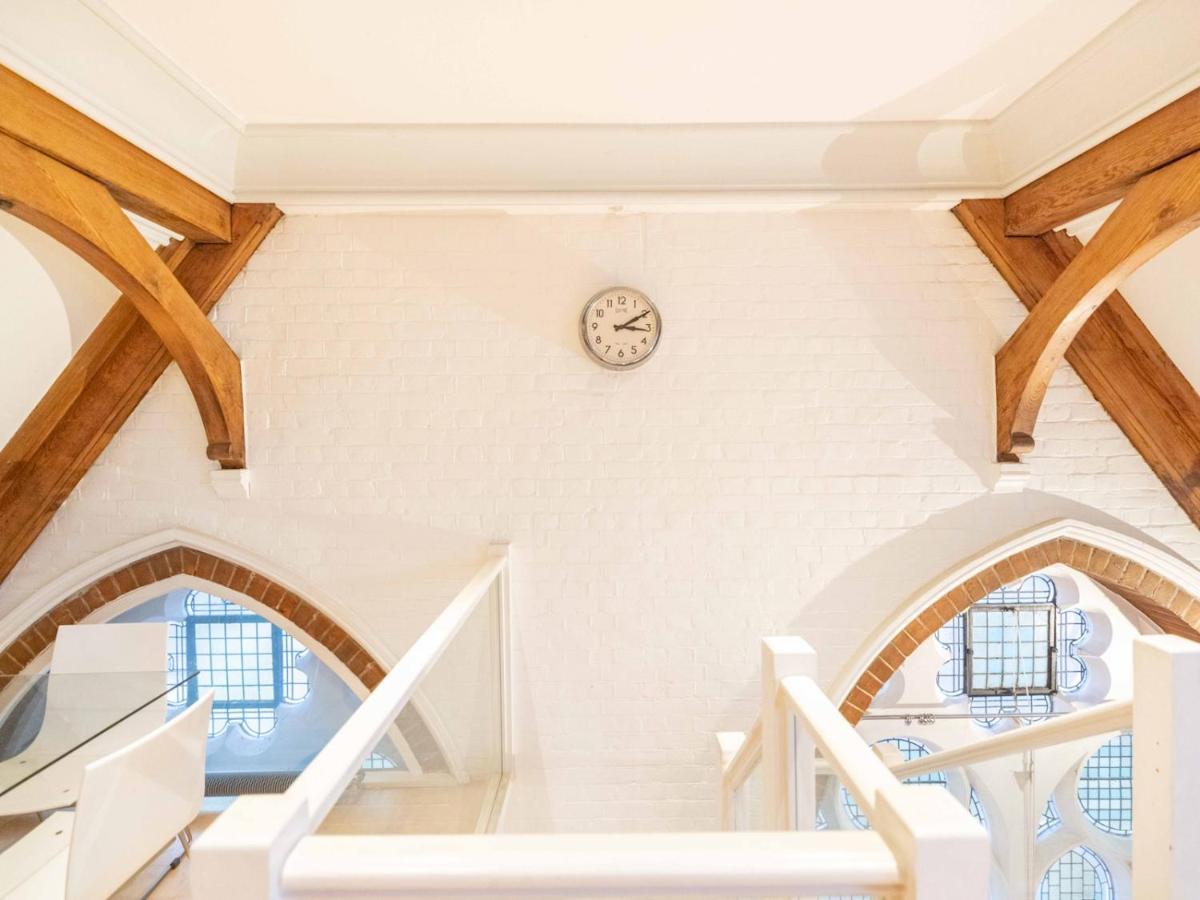 Apartment Pass The Keys Beautiful Spacious 2-bed In Converted Church London