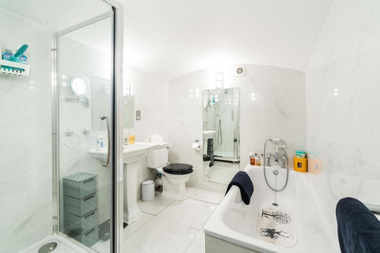 New Sleek And Stunning 1 Bedroom Flat Hampstead Londen