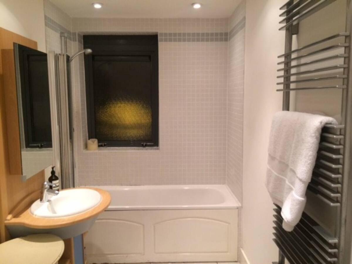 Apartment Spacious, Bright And Modern Flat In Holloway London