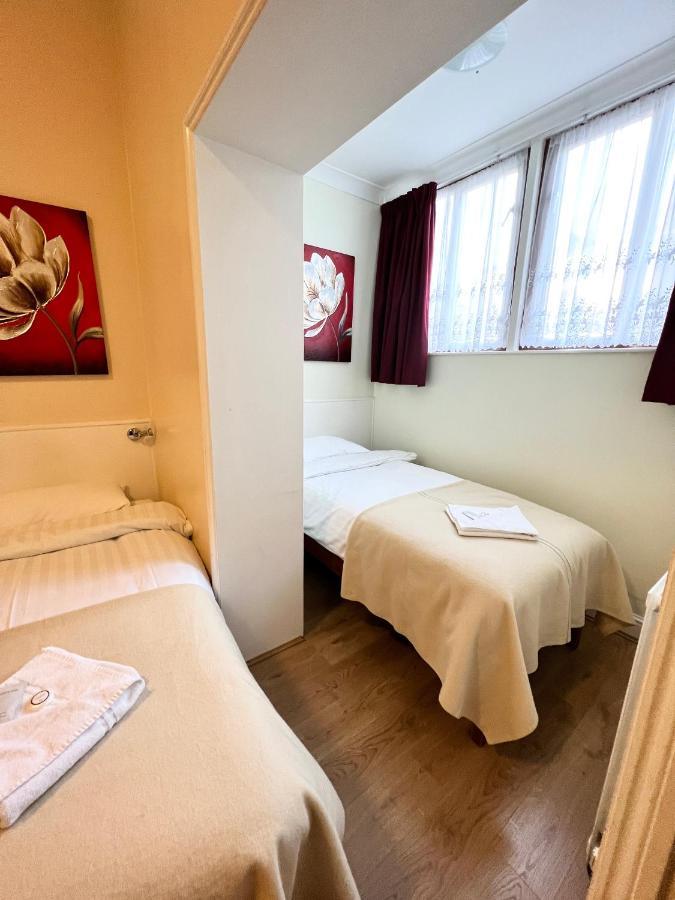 Melbourne House 3* London