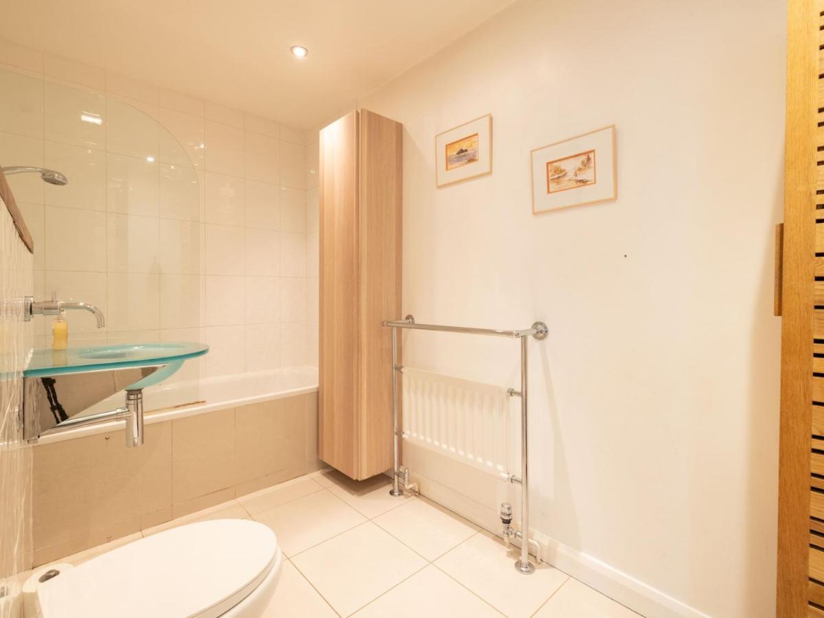 Pass The Keys Beautiful Spacious 2-bed In Converted Church London