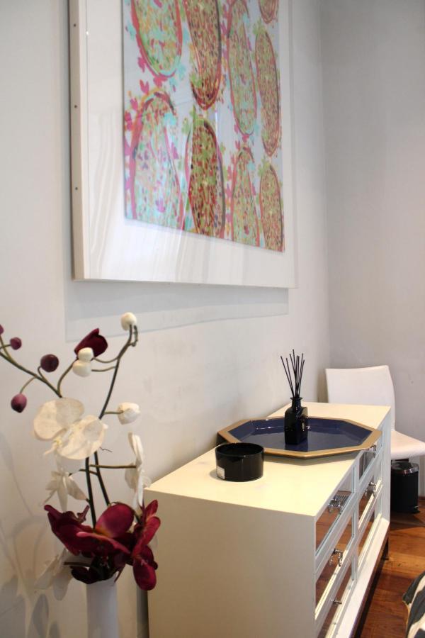The Kensington Apartment *