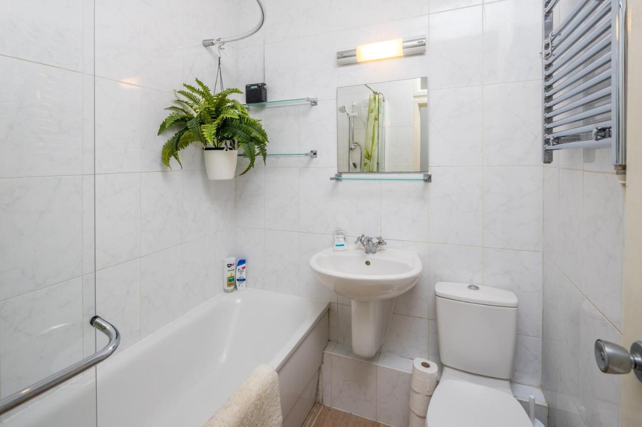 Joivy Sunny 1-bed Flat With Terrace In Bayswater, Near Paddington Appartement Londen