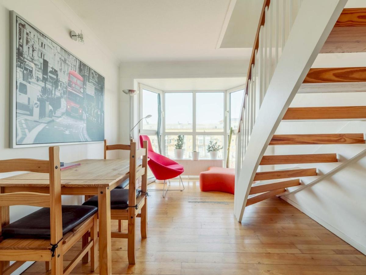 Sunny Maisonette With Views Over Canary Wharf, *