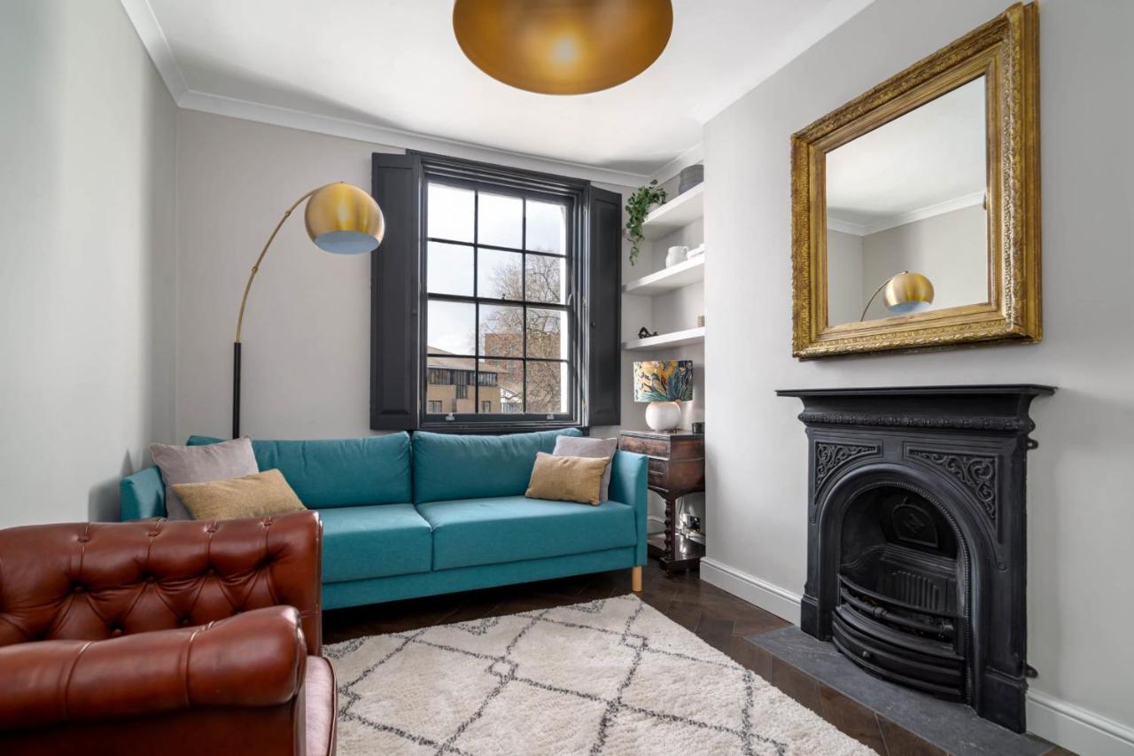 Apartment Floor Chic Camden Sleep 2 *