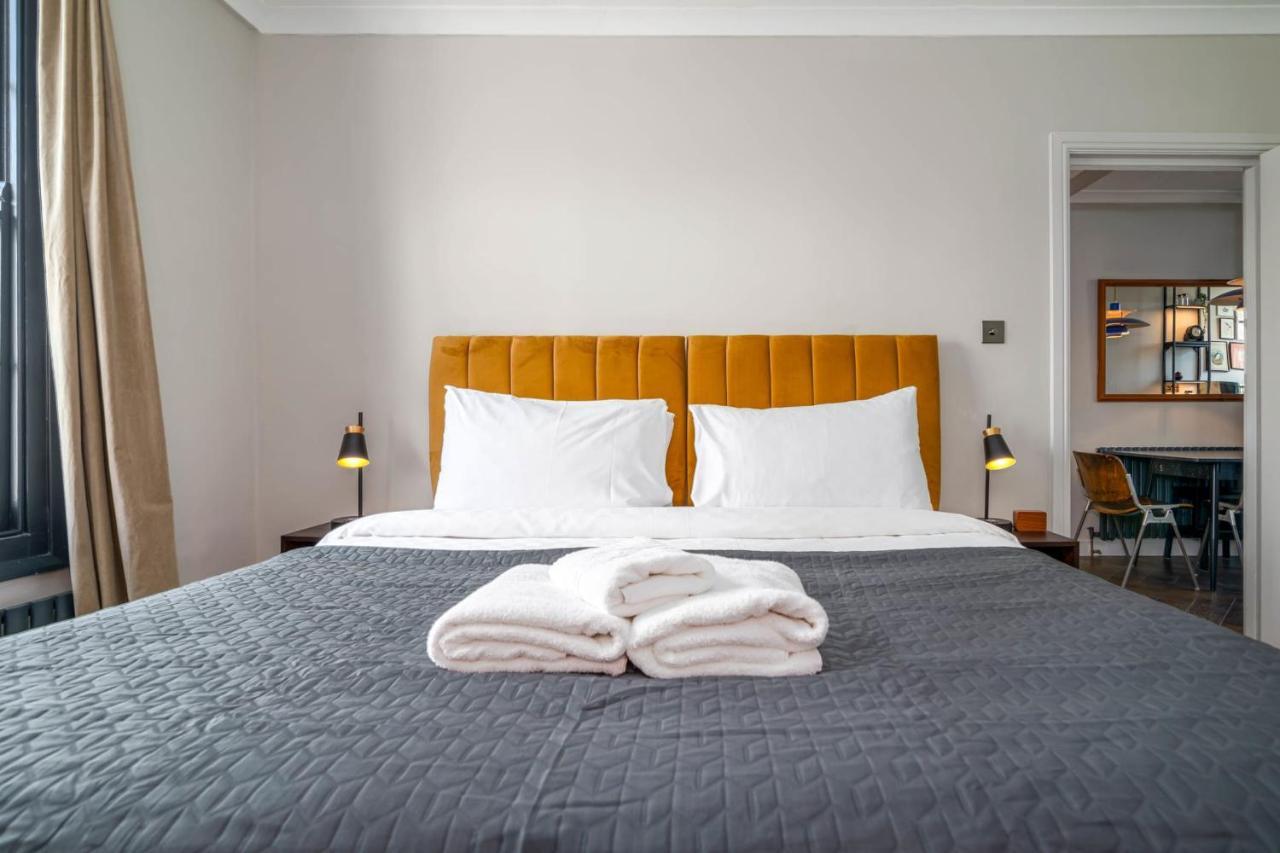 Apartment Floor Chic Camden Sleep 2 London