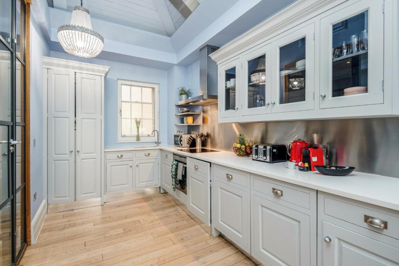 Covent Garden Penthouse For 8 Apartment London