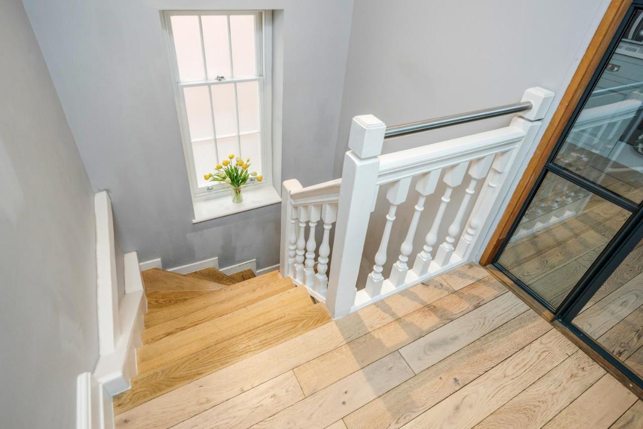 Covent Garden Penthouse For 8 * London