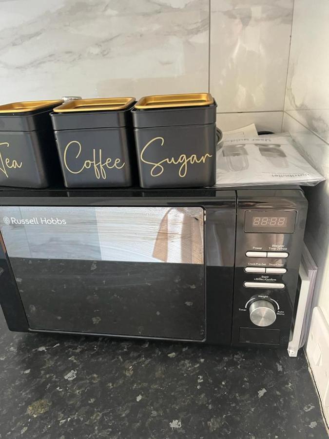 Apartment Stunning Oxford Street Furnished *
