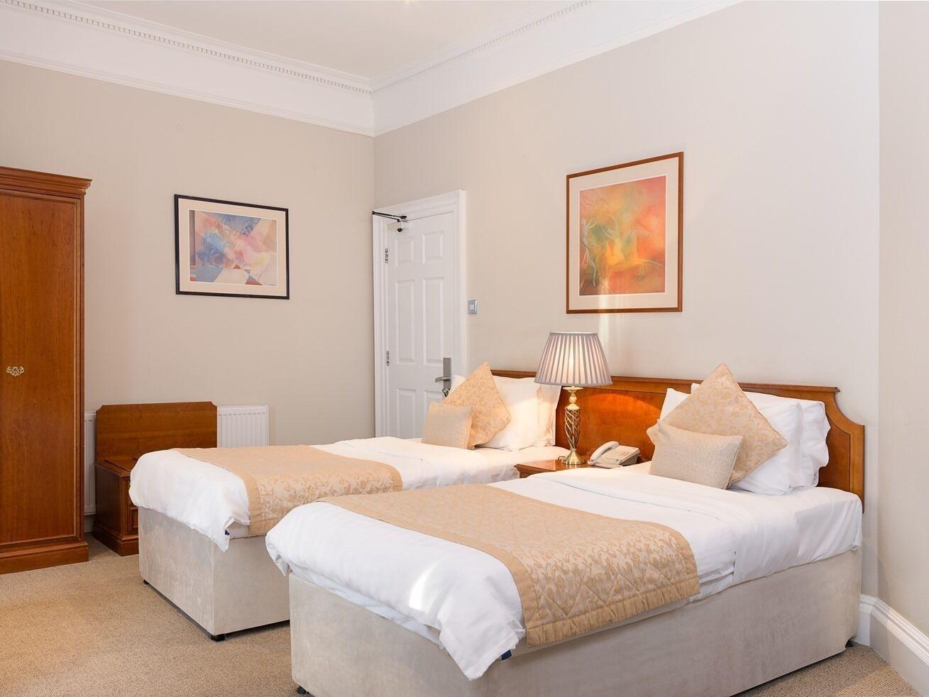 Staunton - 4* Londen