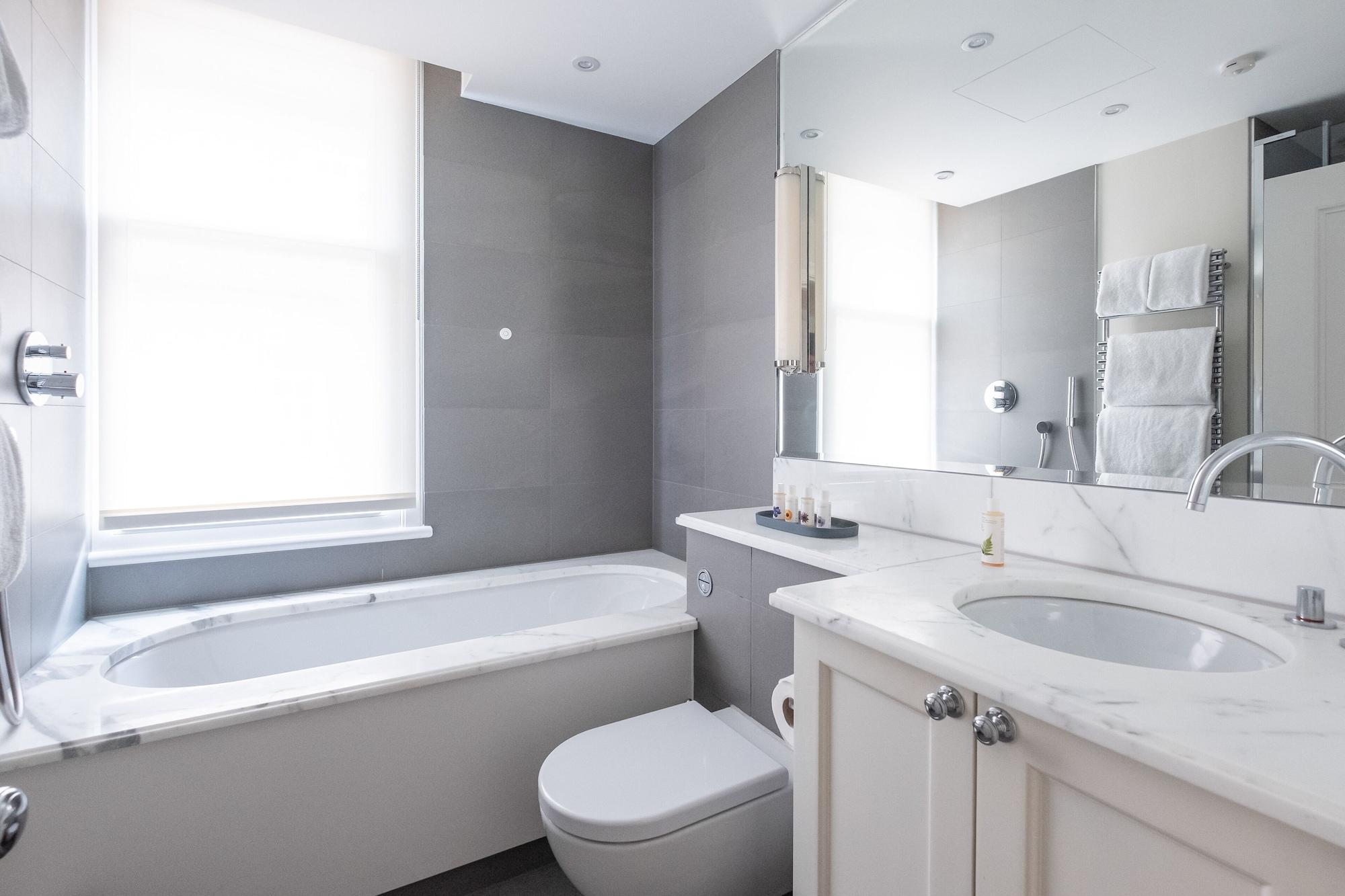 Native Mayfair Apartment