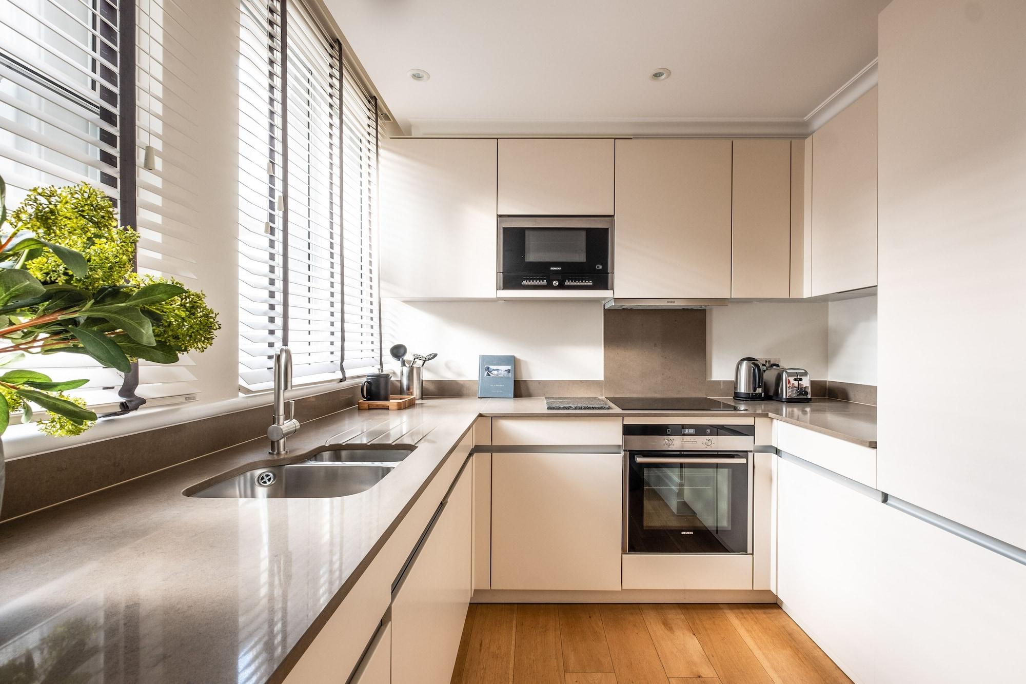 Native Mayfair Apartment London