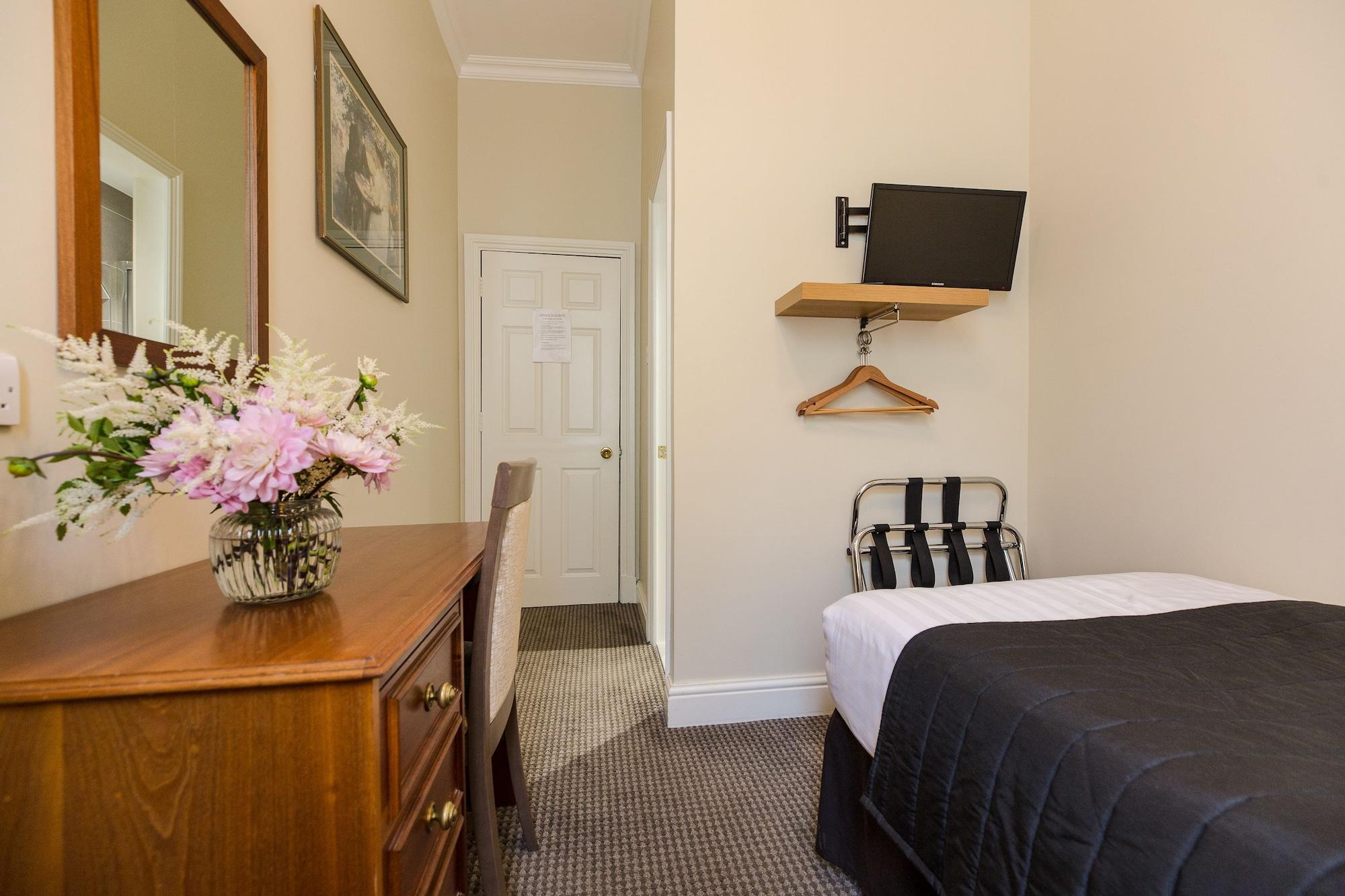 Kensington Gardens Hotel