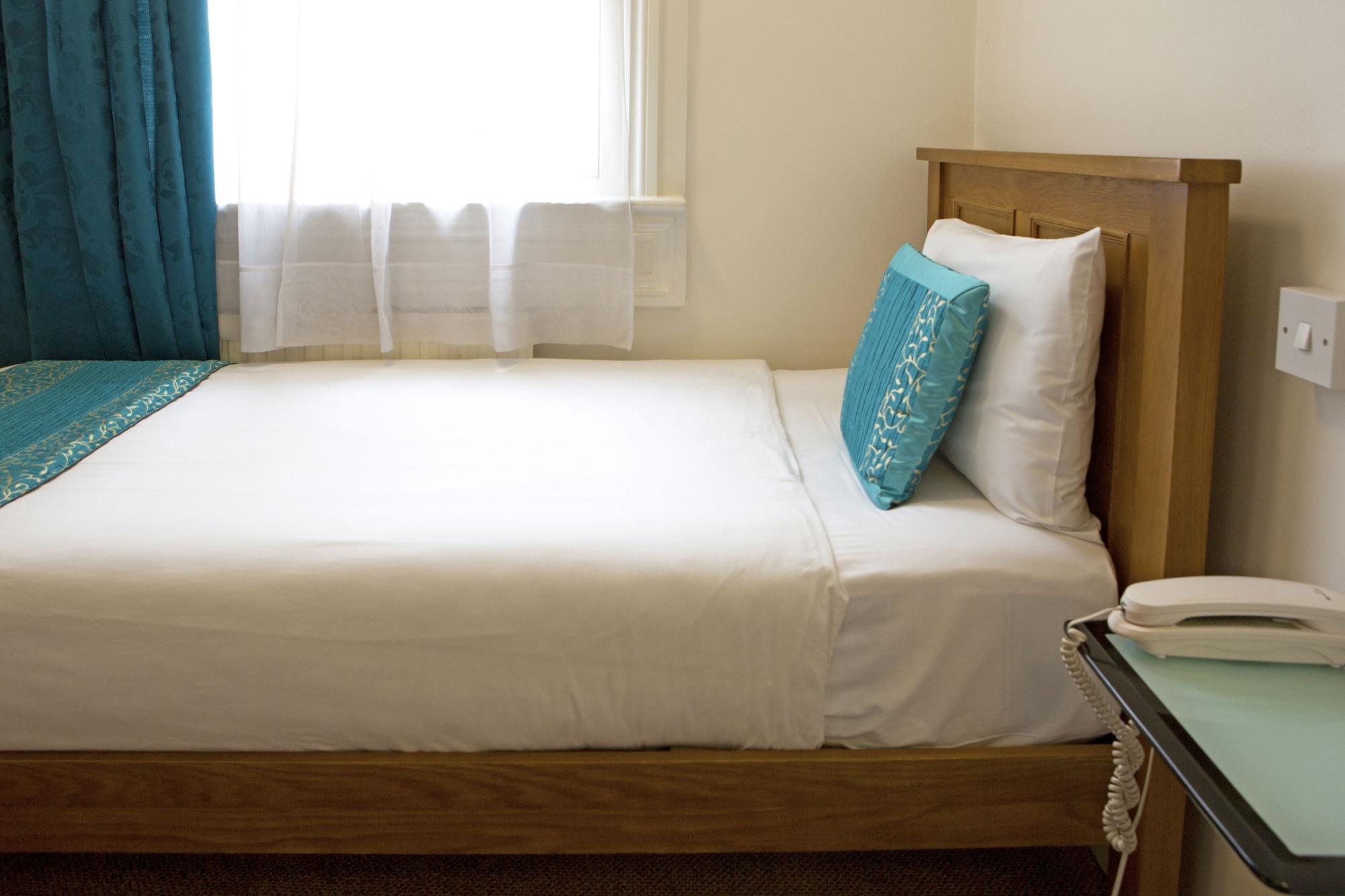 Westpoint Hotel 3*