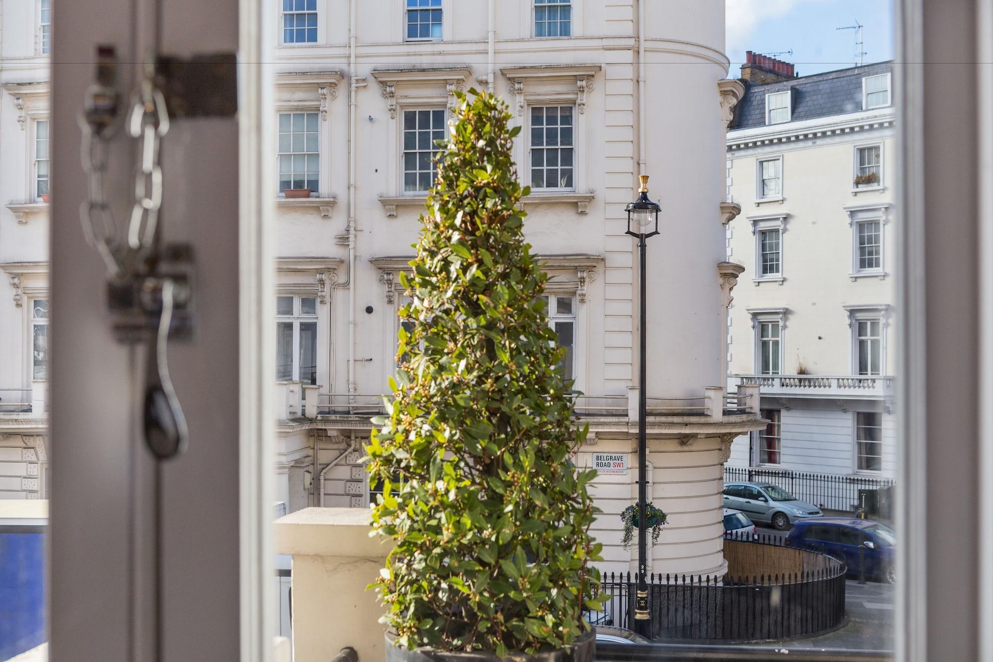 Comfort - Westminster 3* London