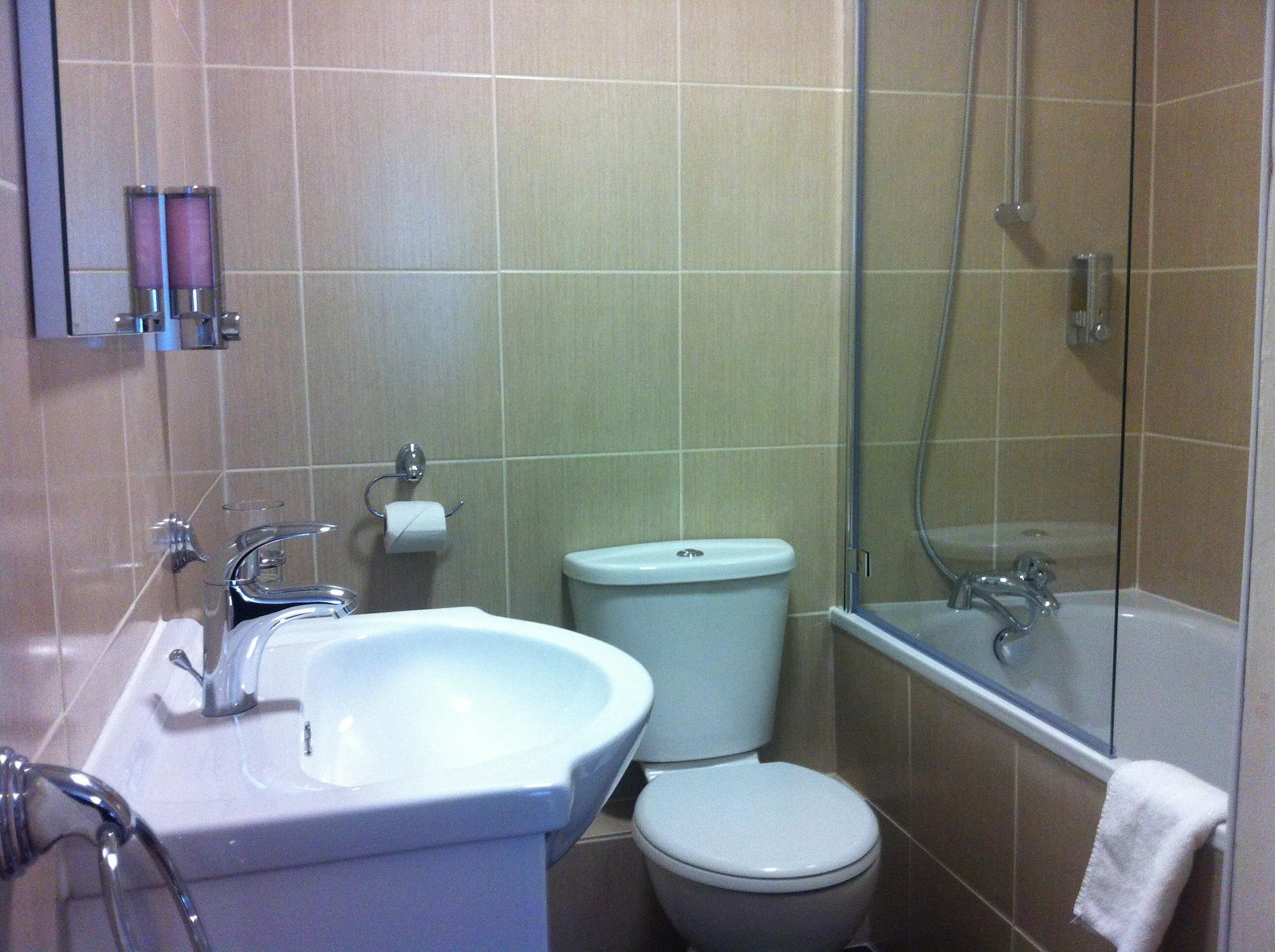 Comfort - Westminster Hotel