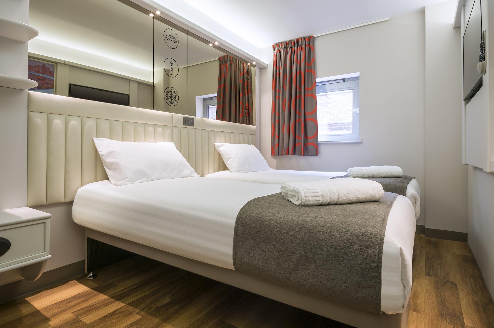 Point A Canary Wharf 3*