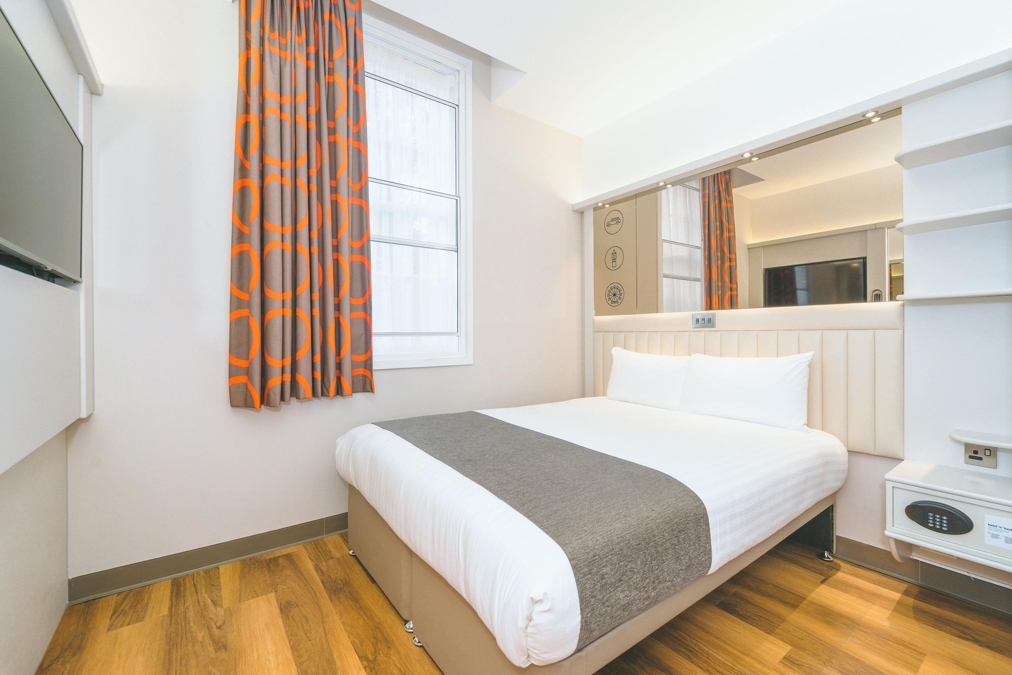 Hotel Point A Canary Wharf 3*