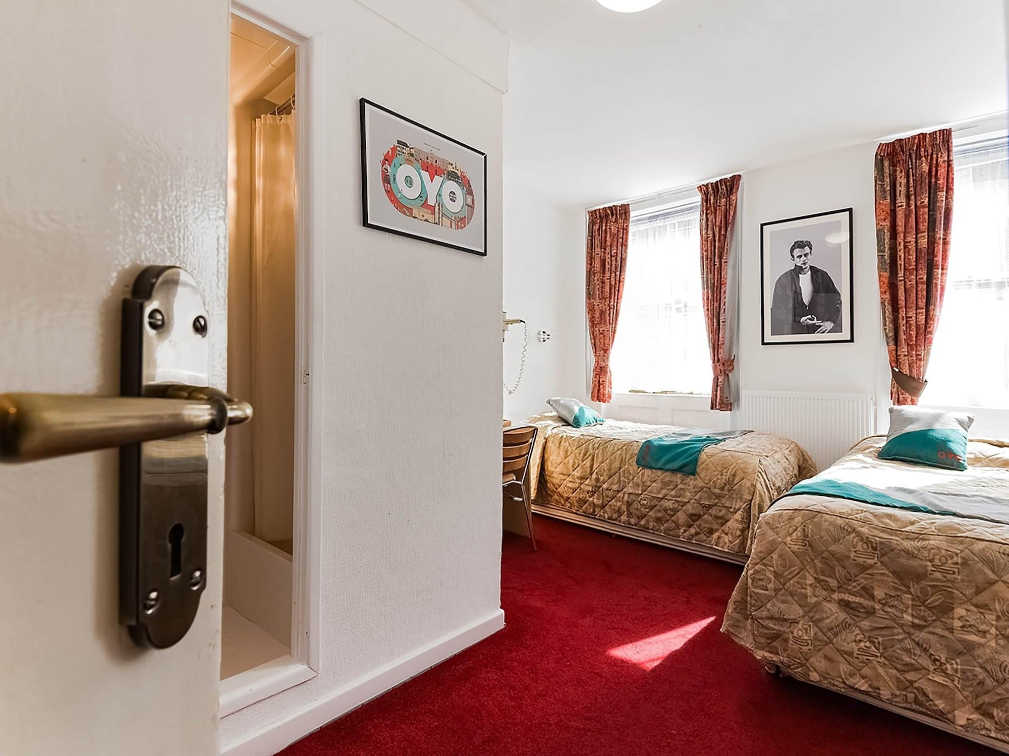 Boston Court Hotel