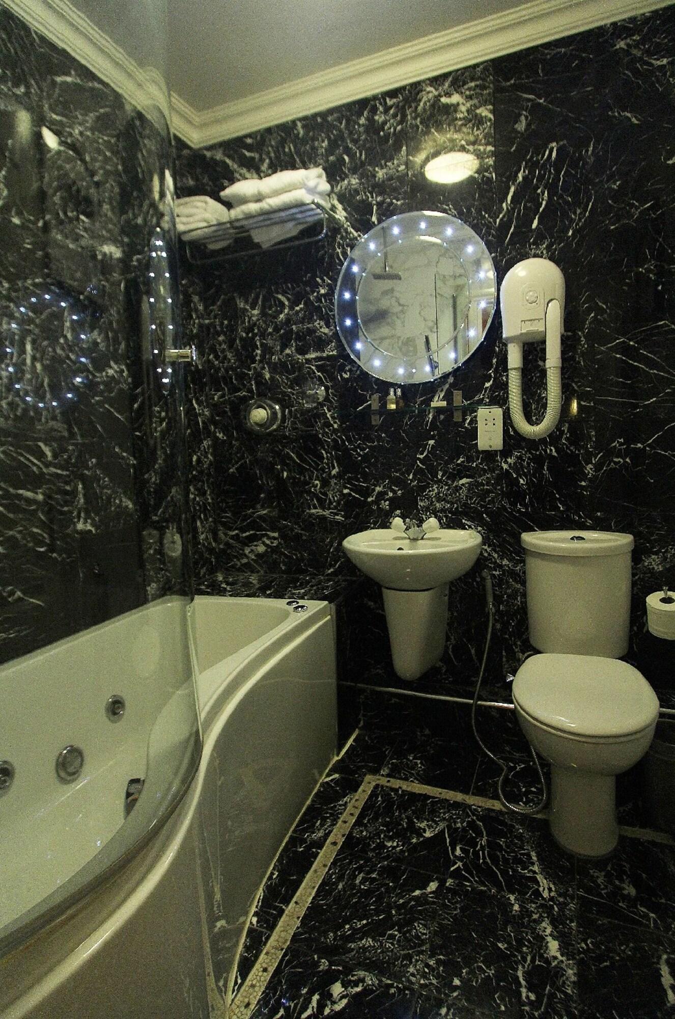 Hotel Opulence