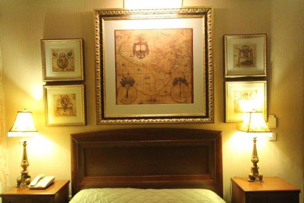 Hotel Opulence 4*