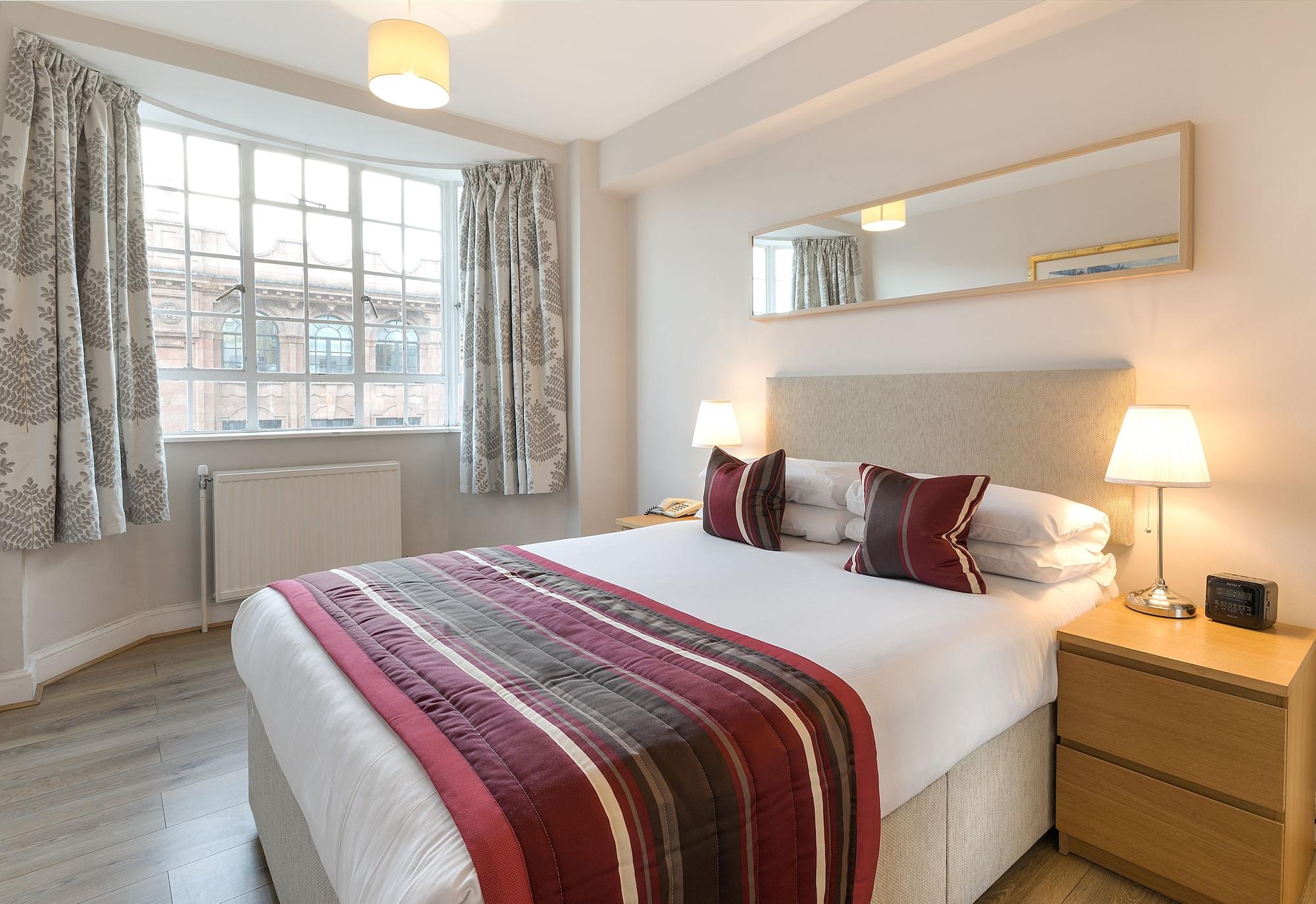 Apartment The Chelsea Cloisters Serviced
