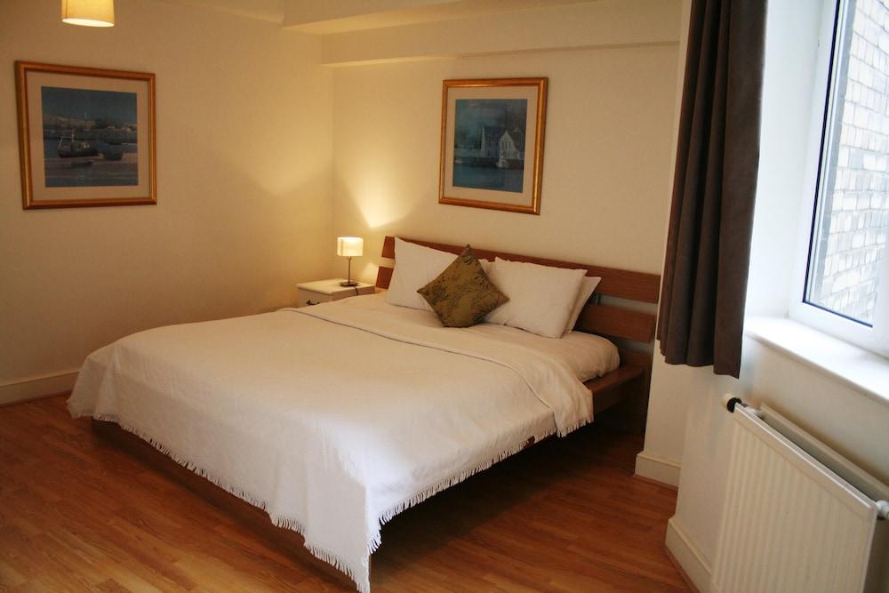 The Chelsea Cloisters Serviced * London