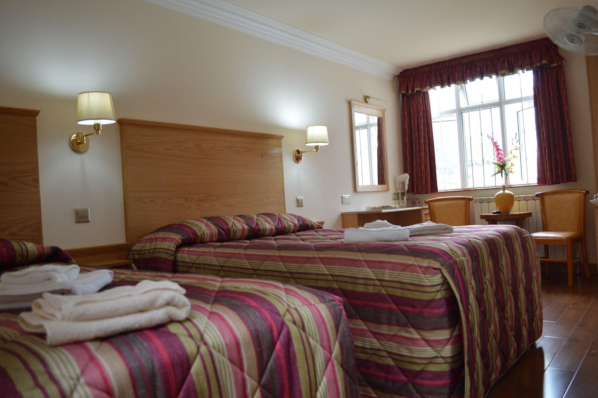 Leigham Court 2*
