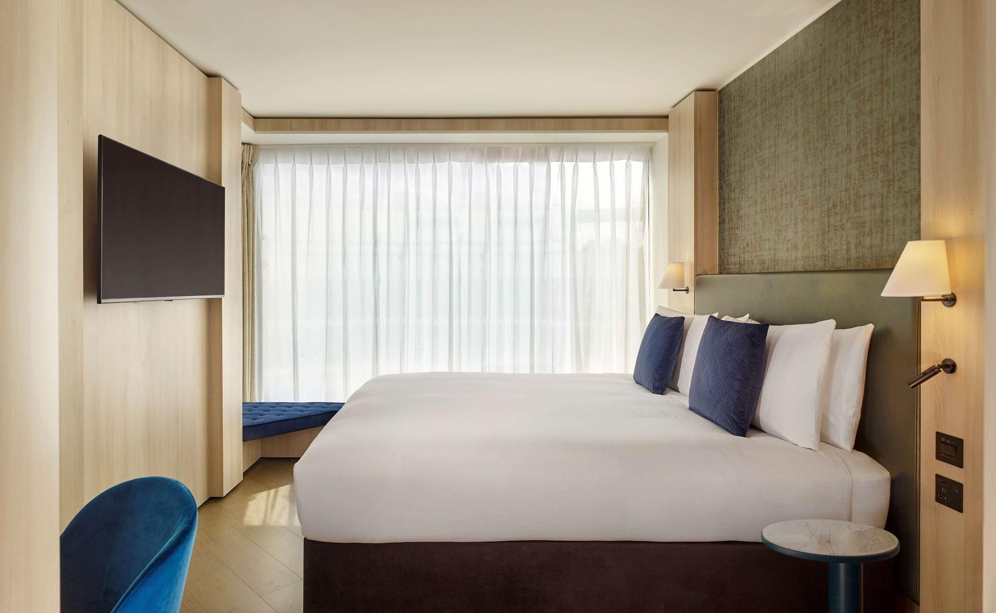 The Westminster London, Curio Collection By Hilton London