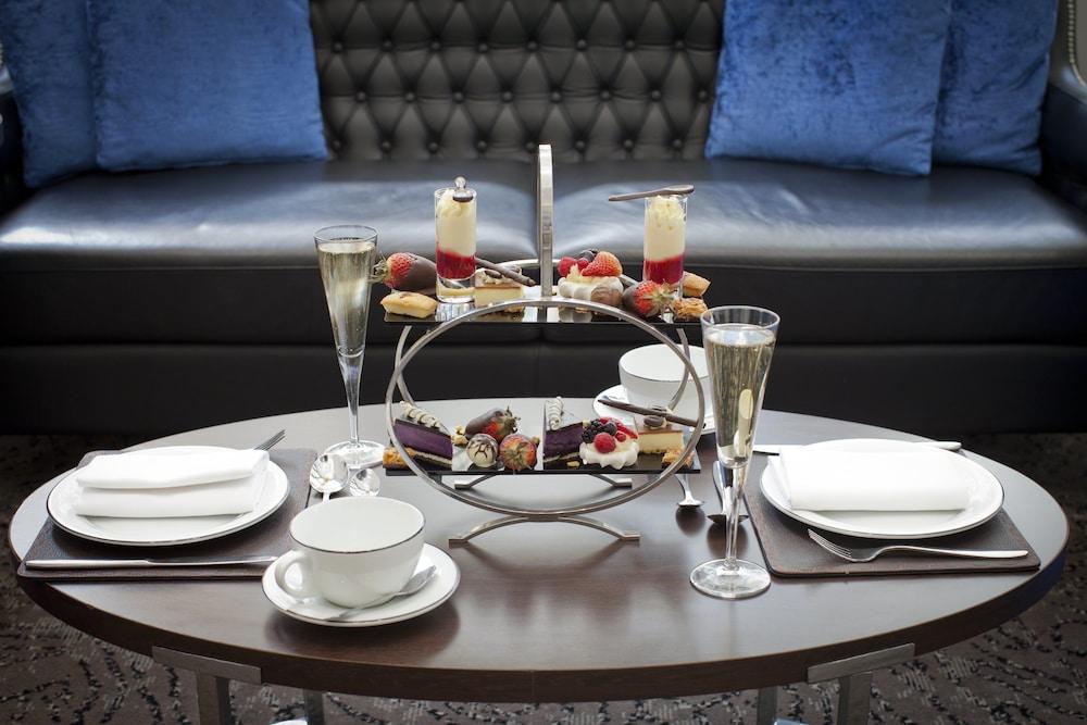 Leonardo Royal Tower Bridge 4* Londen