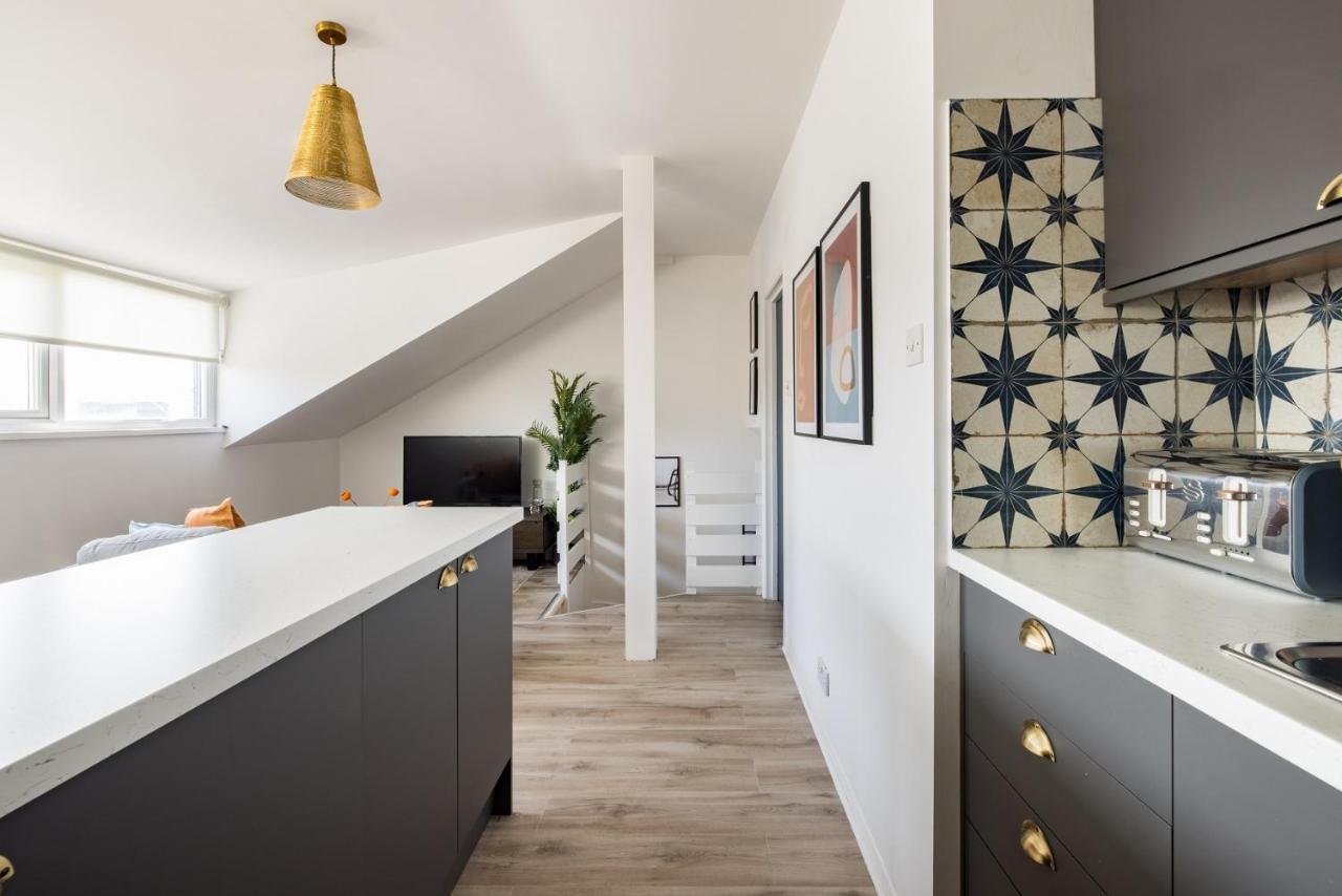 The West Hampstead Retreat- Modern & Bright 1bdr Apartment *