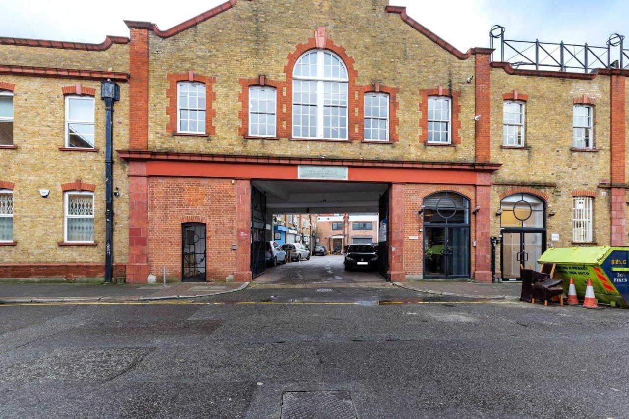 Stunning 1 Bedroom Flat Apartment