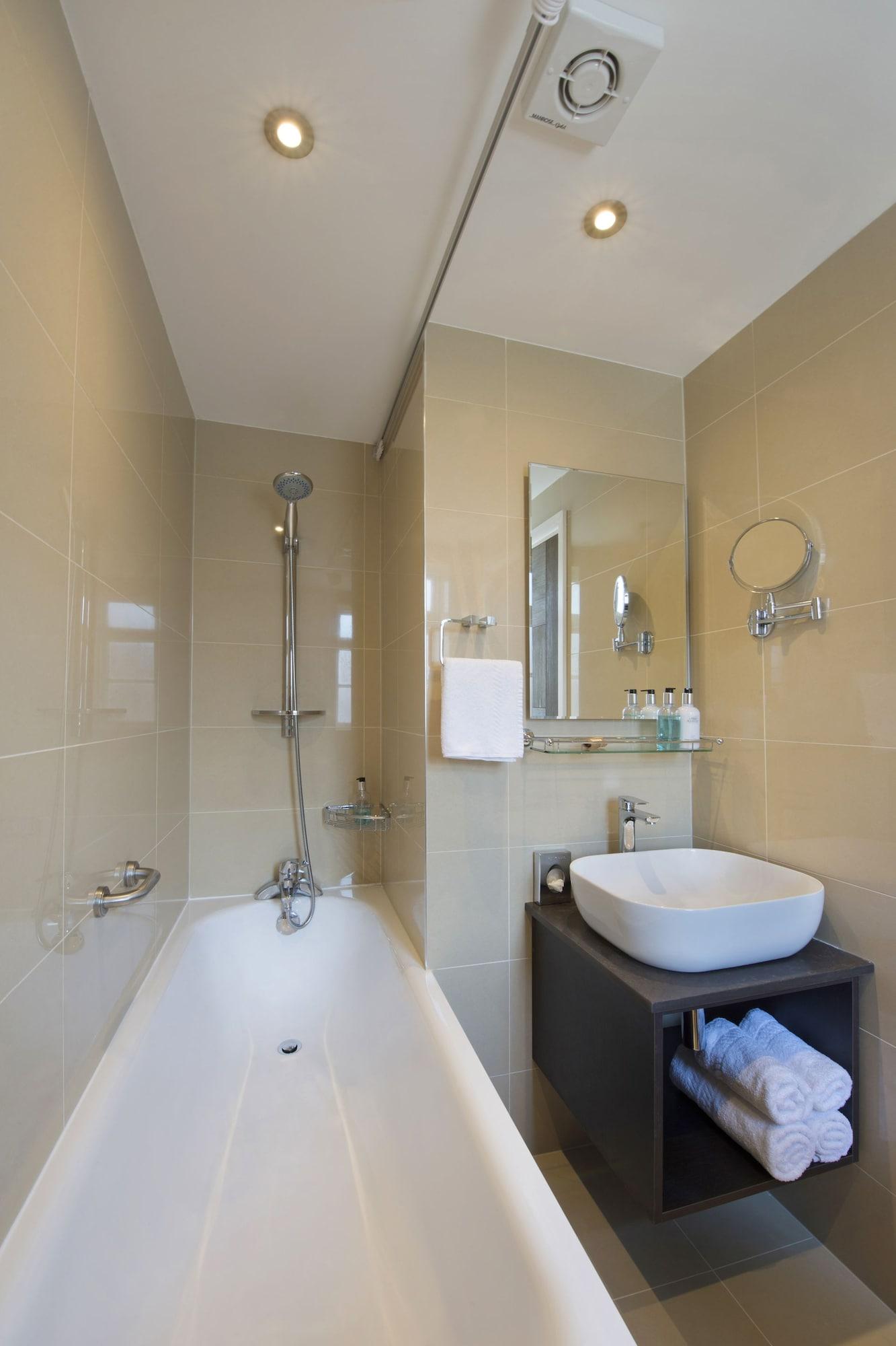 Oyo Townhouse 30 Sussex Hotel, Paddington Londen