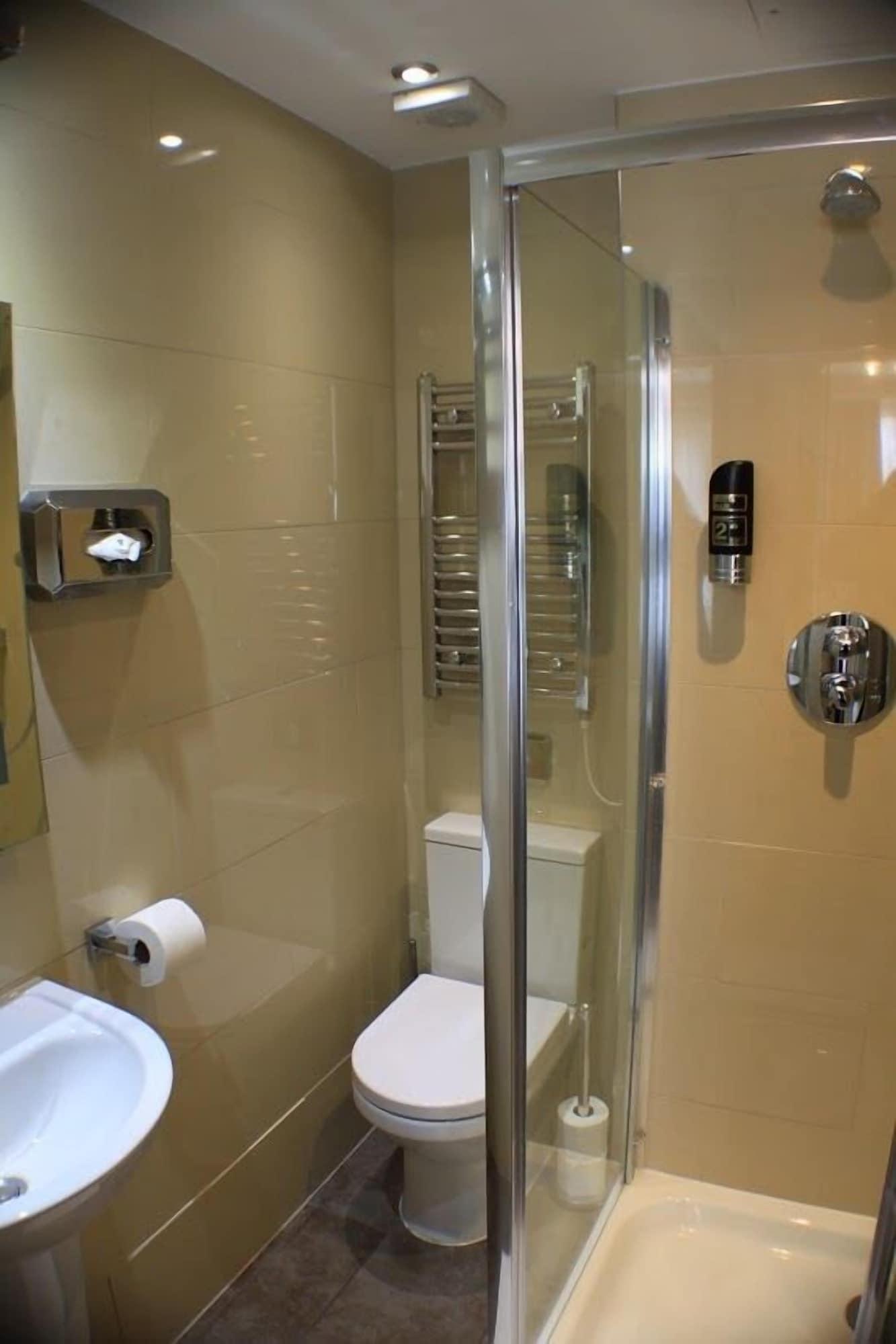 Sheriff Hotel 3*